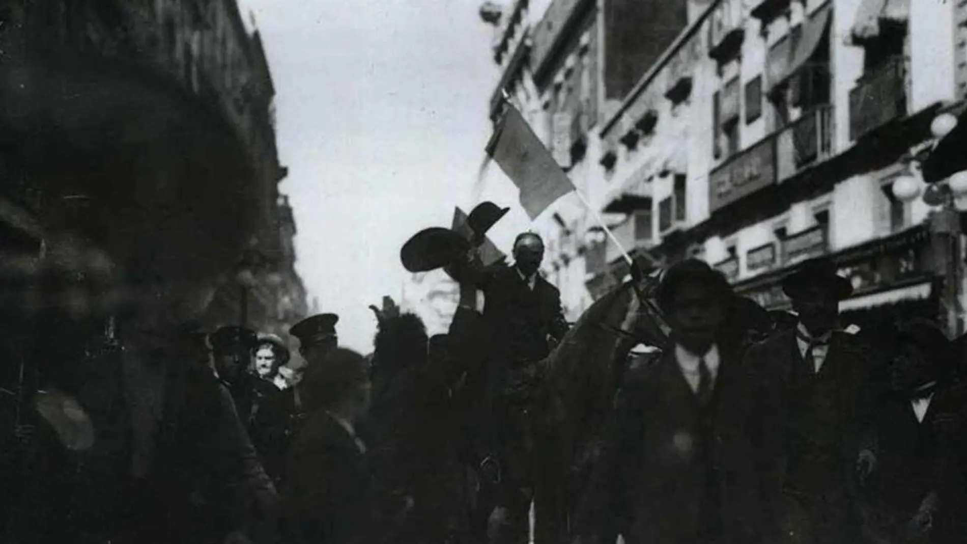 Cada 9 de febrero en México se conmemora un suceso histórico La Marcha de la Lealtad